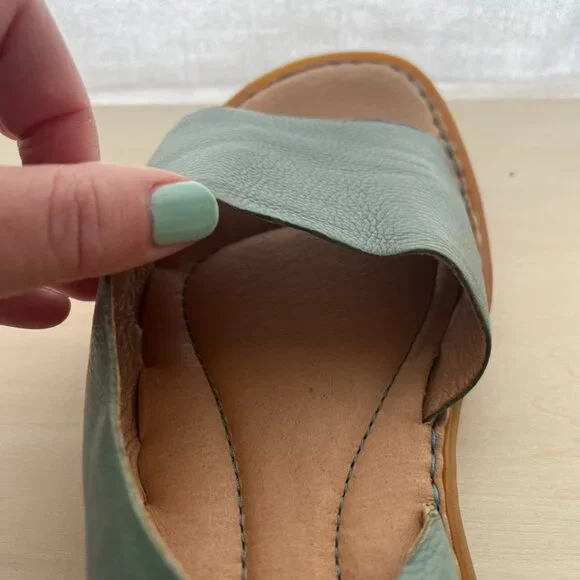 Born Open-Toe Sandals - Picture 4 of 6